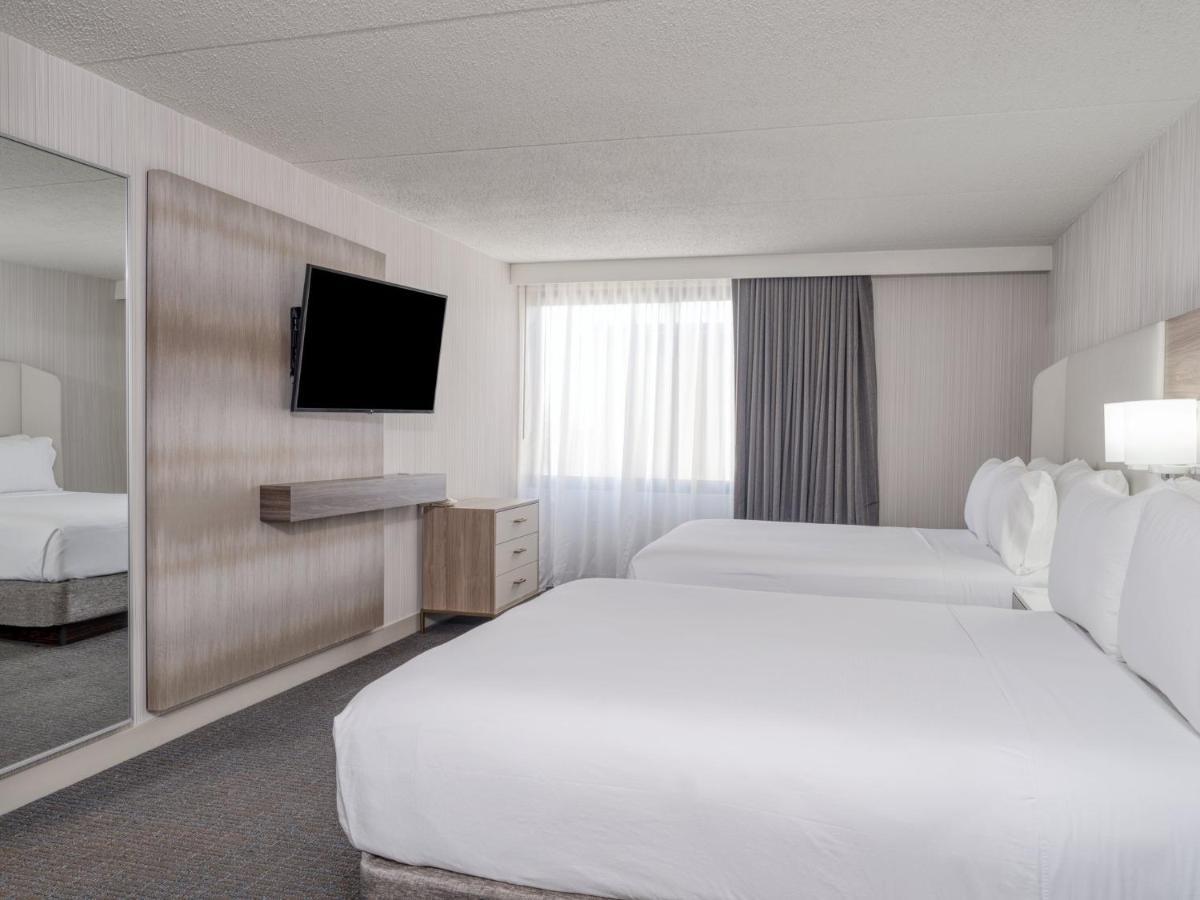 Crowne Plaza Indianapolis-Airport By Ihg Ξενοδοχείο Εξωτερικό φωτογραφία