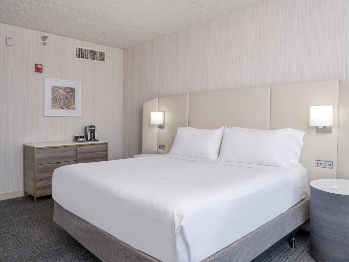 Crowne Plaza Indianapolis-Airport By Ihg Ξενοδοχείο Εξωτερικό φωτογραφία