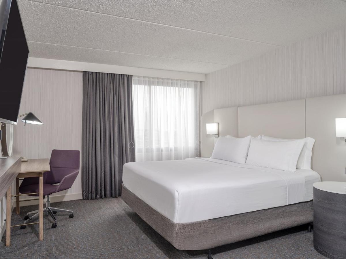 Crowne Plaza Indianapolis-Airport By Ihg Ξενοδοχείο Εξωτερικό φωτογραφία