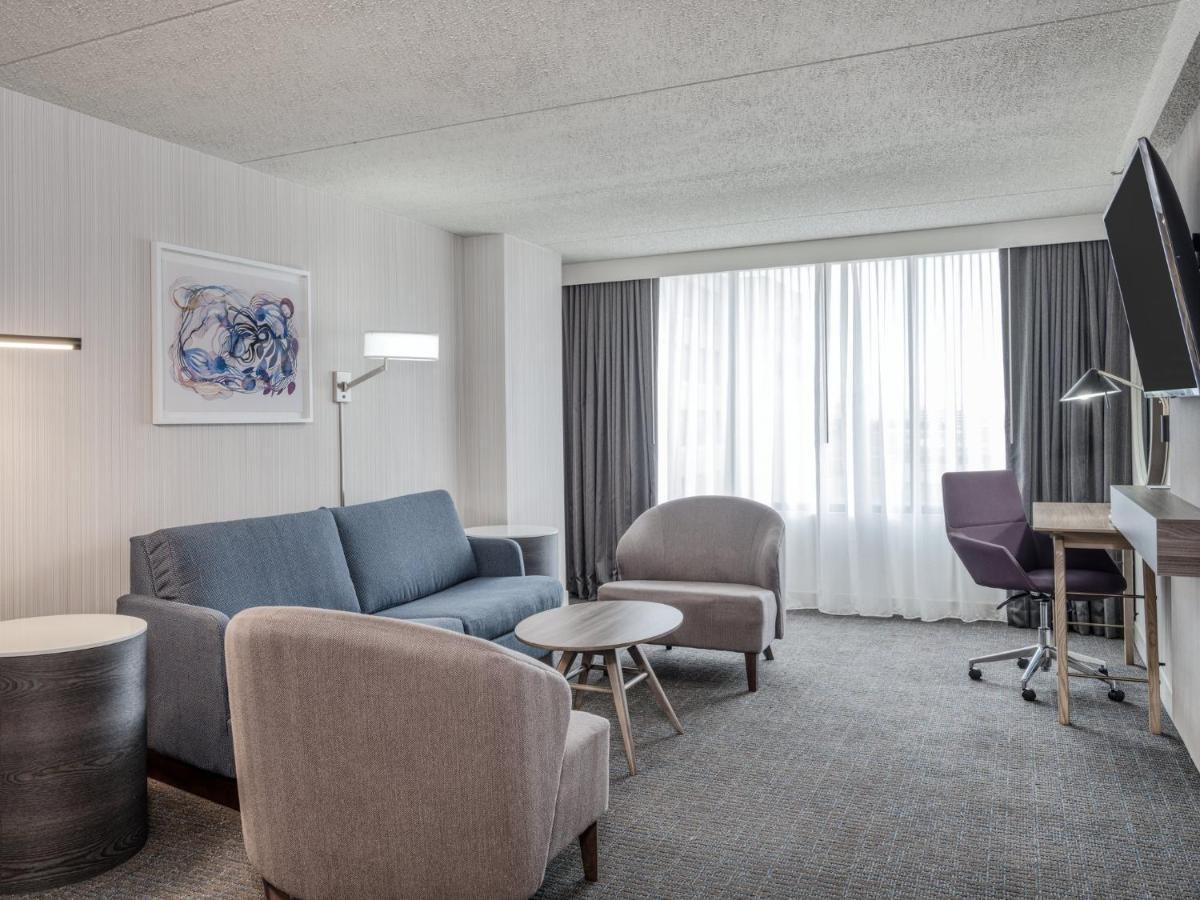 Crowne Plaza Indianapolis-Airport By Ihg Ξενοδοχείο Εξωτερικό φωτογραφία