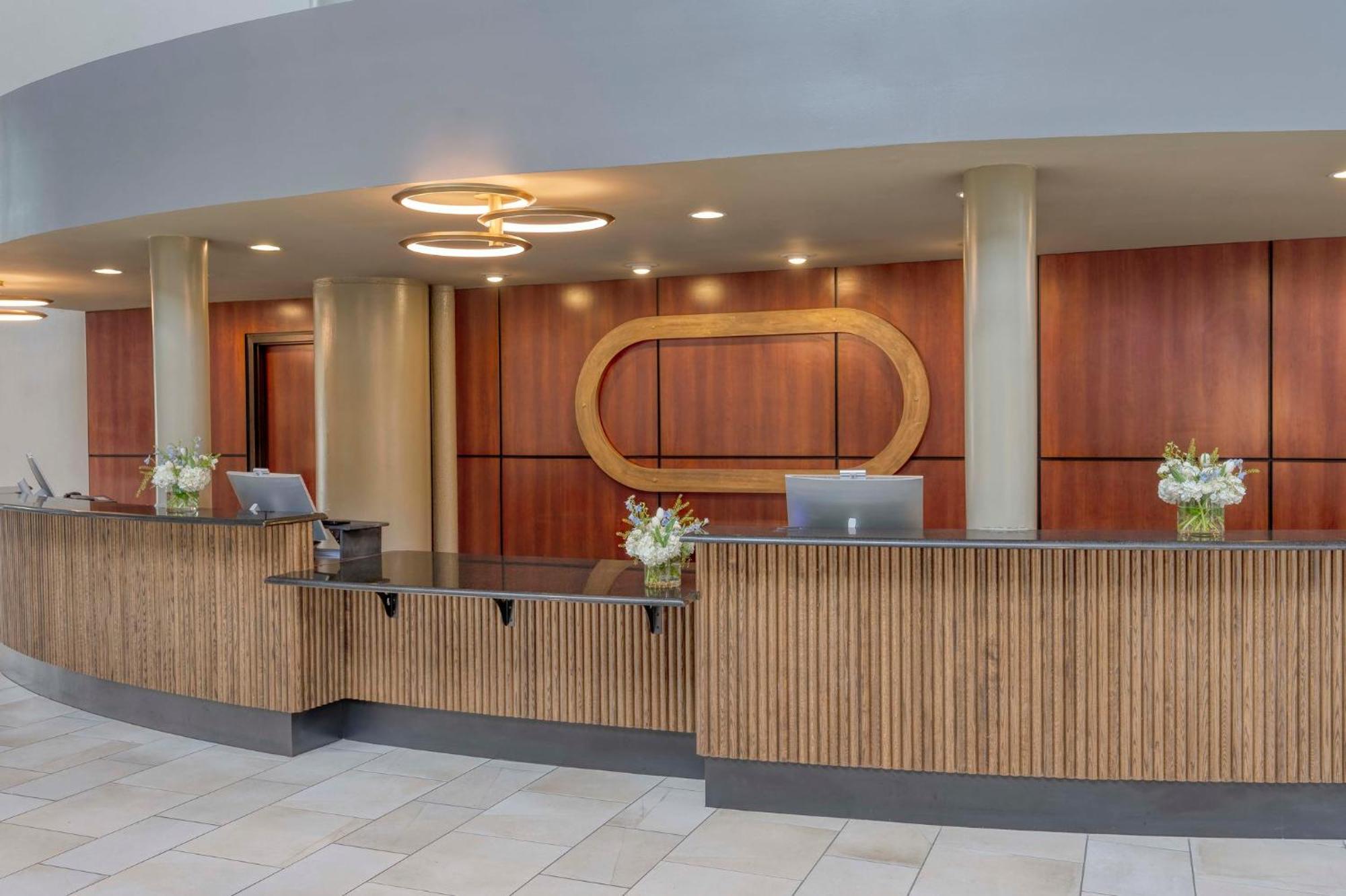 Crowne Plaza Indianapolis-Airport By Ihg Ξενοδοχείο Εξωτερικό φωτογραφία