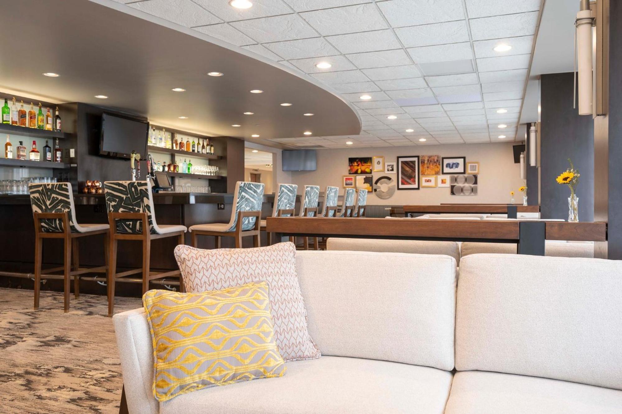 Crowne Plaza Indianapolis-Airport By Ihg Ξενοδοχείο Εξωτερικό φωτογραφία
