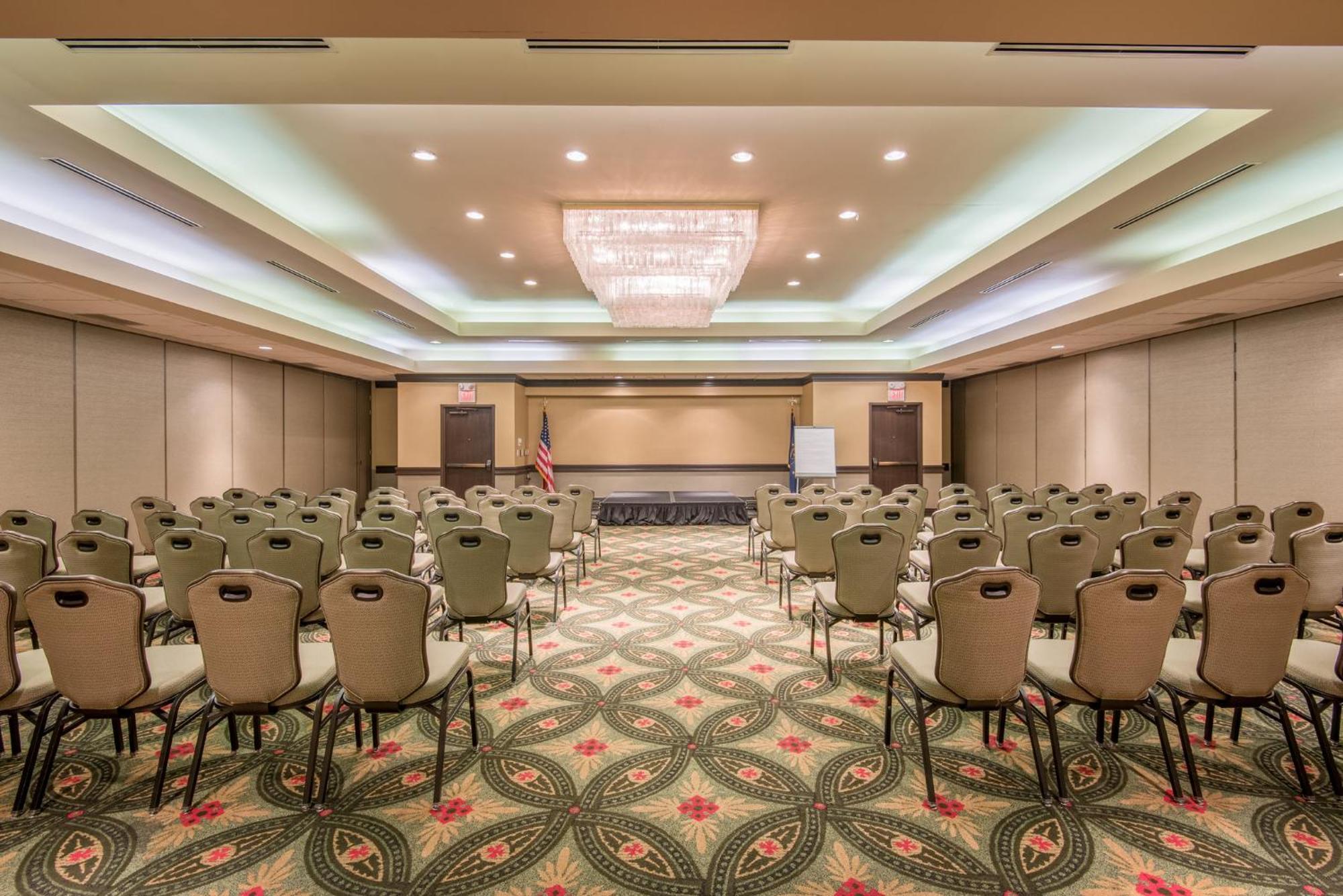 Crowne Plaza Indianapolis-Airport By Ihg Ξενοδοχείο Εξωτερικό φωτογραφία